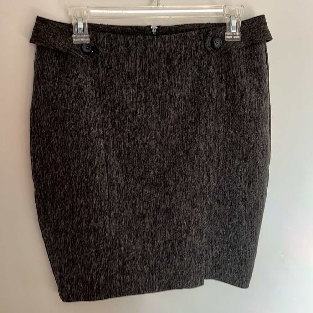 BCX Size 9 Midi Pencil Skirt